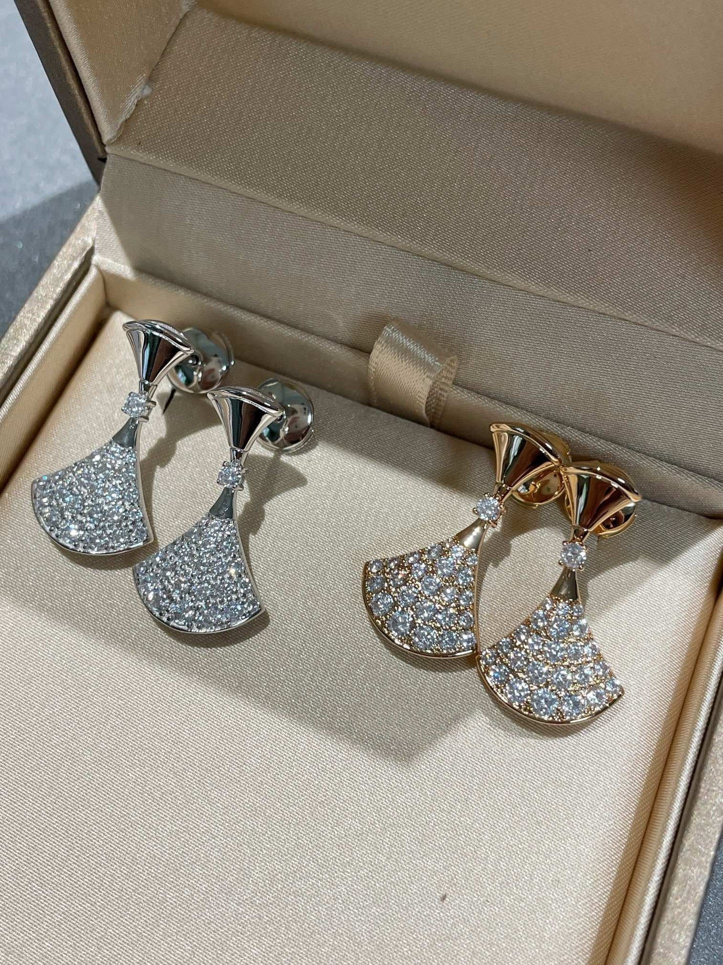 [Opulent Aurora]DREAM EARRINGS DIAMOND