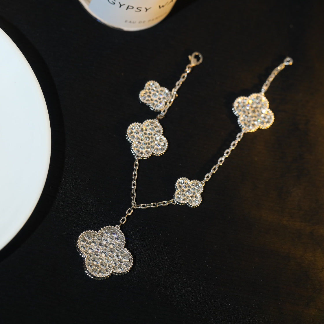 [Opulent Aurora]CLOVER BRACELET 5 MOTIF SILVER DIAMOND PAVED