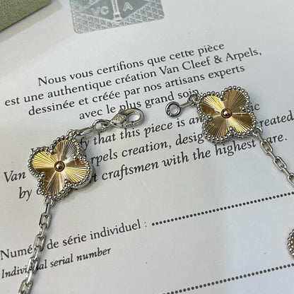 [Opulent Aurora]CLOVER  5 MOTIFS  CHRISTMAS LIMITED EDITION BRACELET